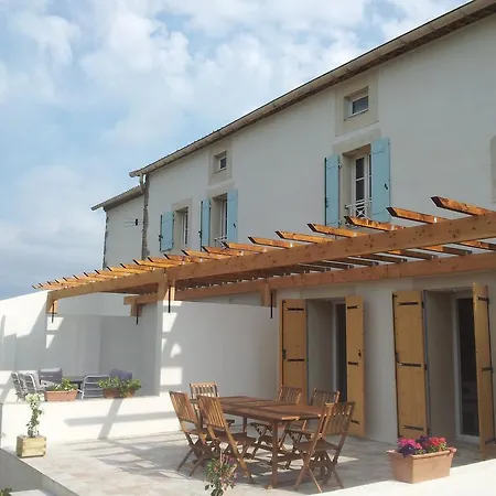 Holiday home Jj French